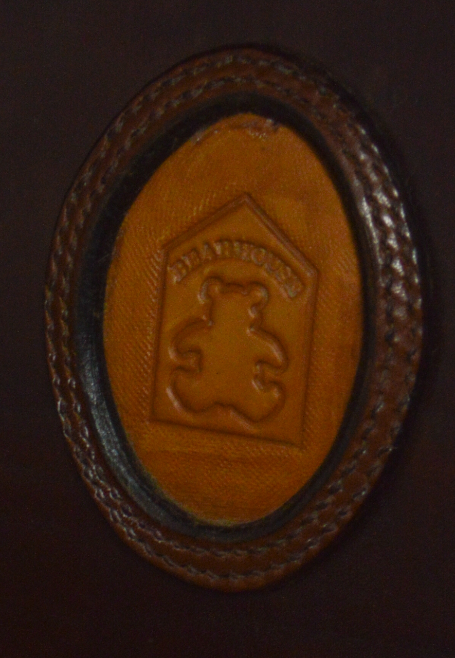 Bearhouse leather logo 